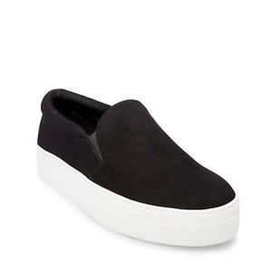 Brand New Steve Madden Black Suede Gills Slip On